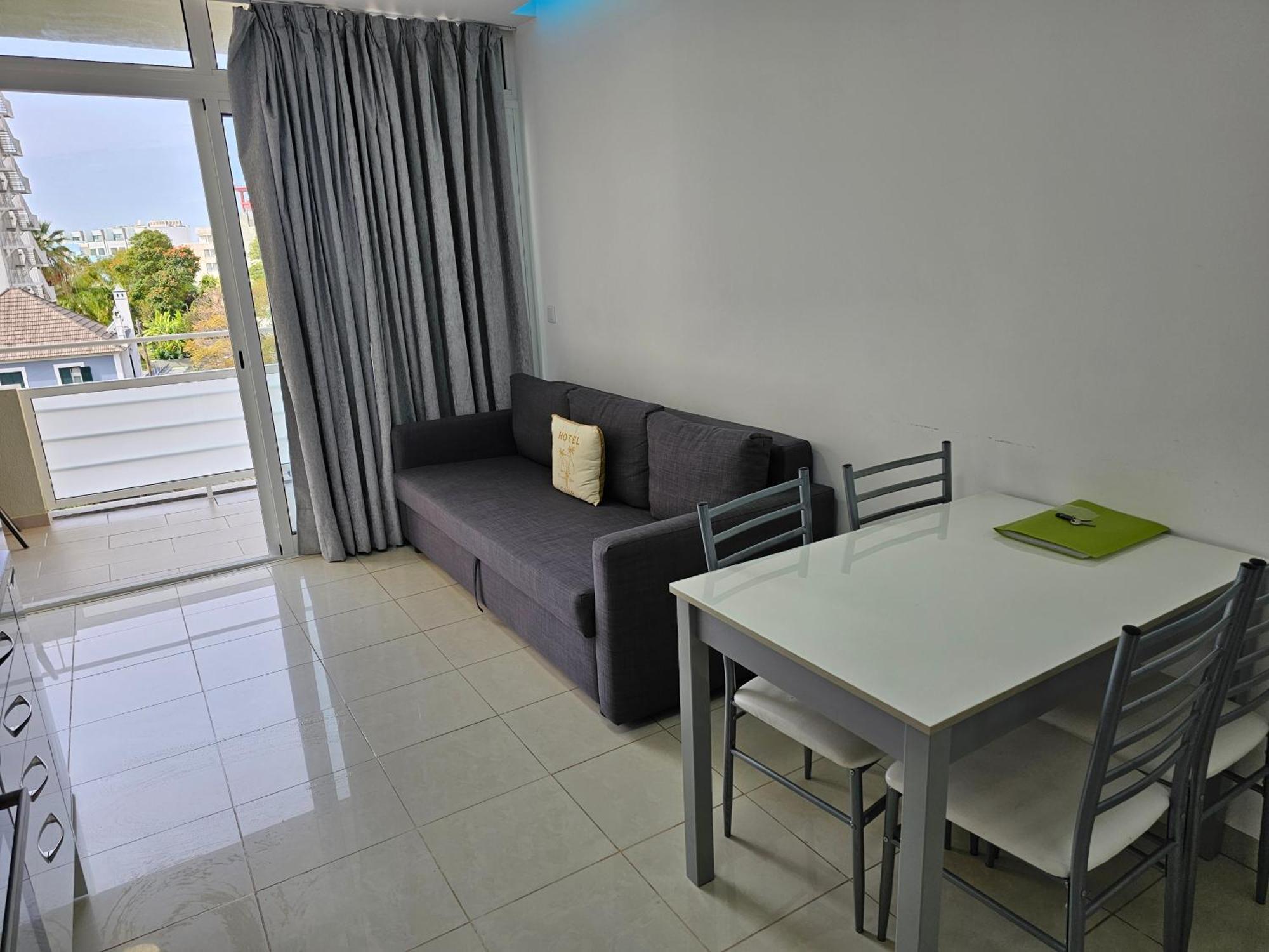 Apartamentos Navio Azul Funchal  Værelse billede